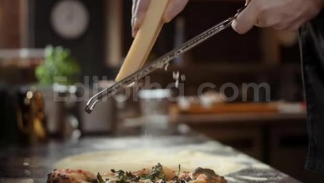 فوتیج رنده پنیر پیتز
